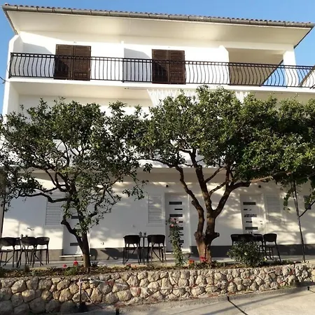 Apartment In With Terrace, Air Conditioning, Wi-fi Podgora